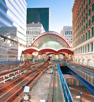 Docklands Light Railway, Canary Wharf